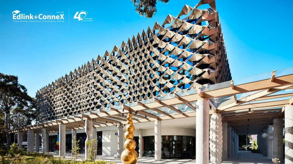 jurusan di monash university