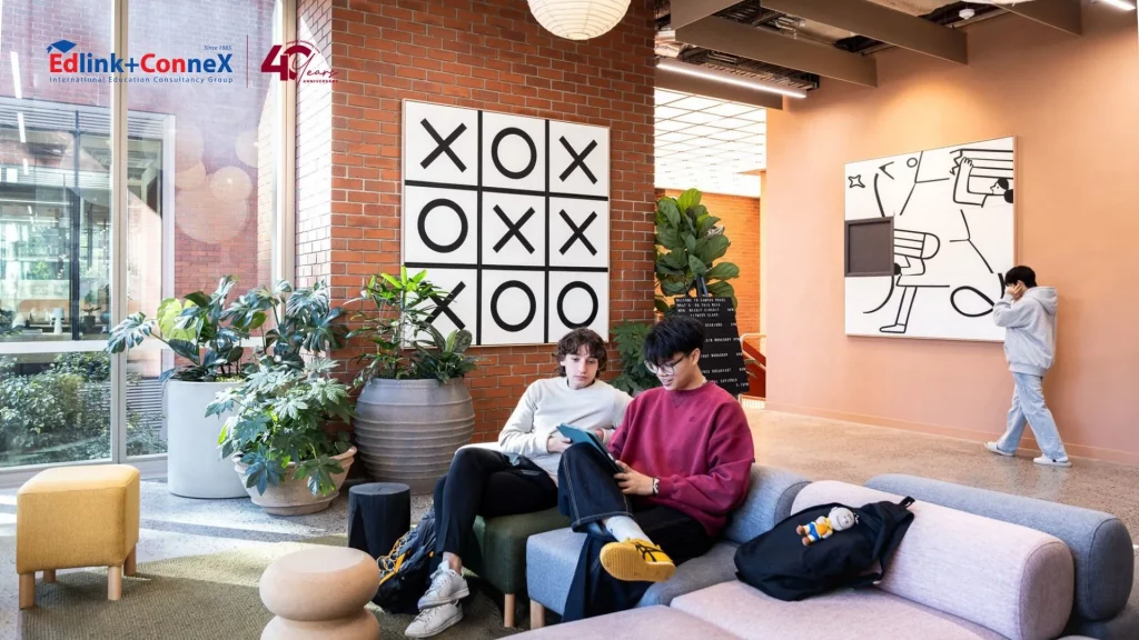 Journal Student Living